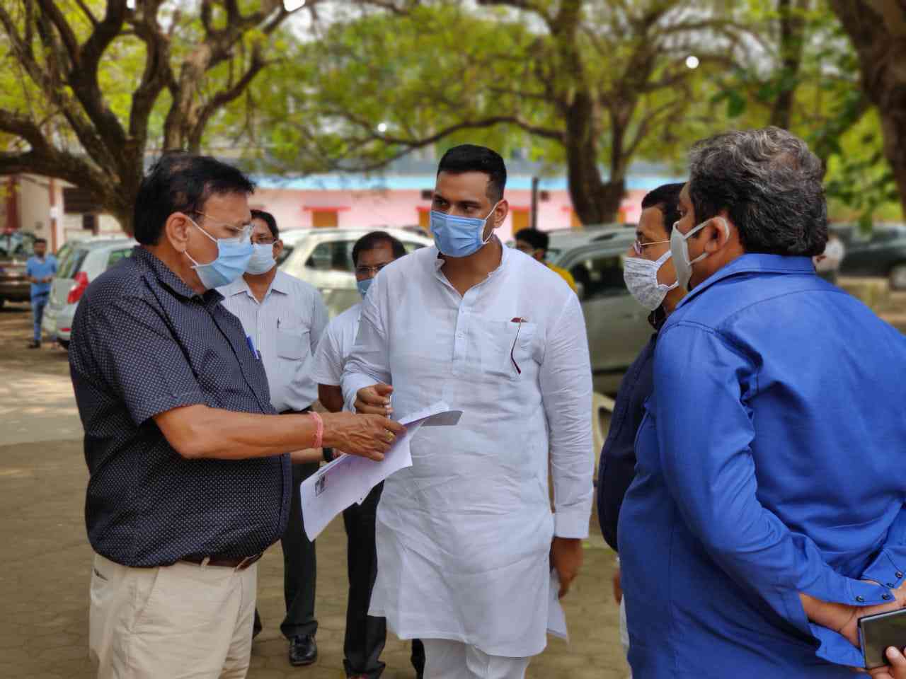 33 करोड़ 31 लाख 54 हजार के विभिन्न विकास कार्यों का सीएम और मंत्री करेंगे लोकार्पण और भूमिपूजन : विधायक, ओएसडी व निगम स्टाफ ने किया मौका मुआयना...........….