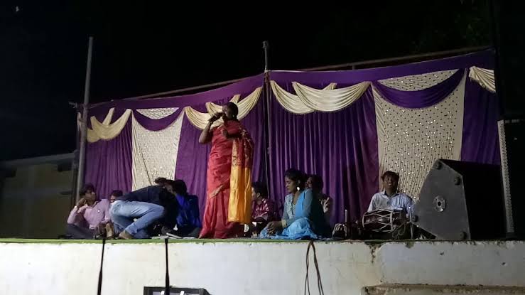 लोकगायिका जयंती यादव का मुख्यमंत्री निवास में सम्मान