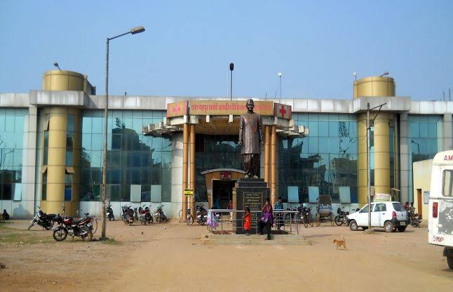 सुपेला अस्पताल में डॉक्टर ना होने से मचा बवाल, हुई मंत्री से शिकायत