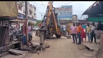 आकाश गंगा सुपेला में नाली निर्माण की हुई शुरुवात, नाली से पानी निकासी की समस्या का होगा समाधान, अब नालियों में नहीं पनपेंगे मच्छरों के लारवा
