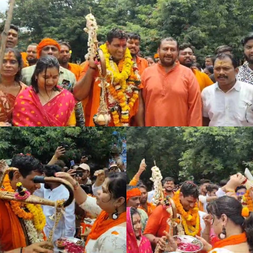 भिलाई नगर विधायक देवेंद्र यादव ने शिवनाथ नदी से जल लेकर की कावड़ यात्रा की शुरू,35 किलोमीटर पैदल चलकर देव बलोदा शिव मंदिर पहुंच कर शिव पर चढ़ाएंगे जल