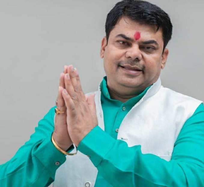 ग्राउंड में तैनात हेल्थ वर्कर्स का सम्मान करेगी बोल बम समिति : देश में 100 करोड़ वैक्सीनेशन पर समिति करेगी आयोजन , अध्यक्ष दया सिंह बोले- पीएम के नेतृत्व में देश ने हासिल की ये सफलता.........