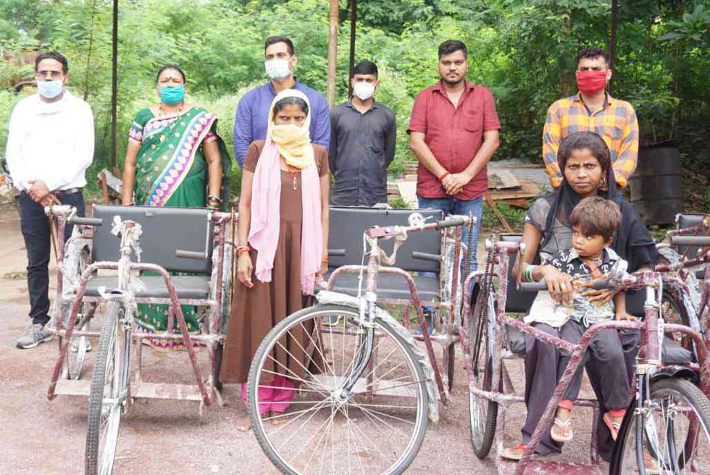 महापौर एवं भिलाई नगर विधायक  देवेंद्र यादव ने दिव्यांगों की मदद ! 