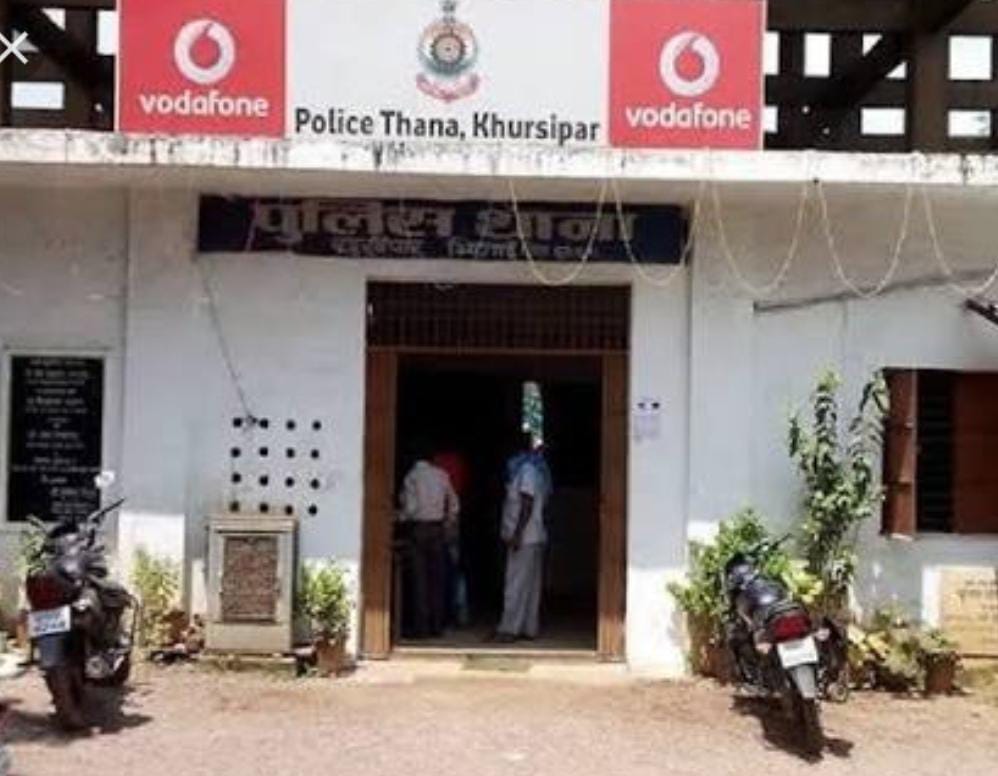 पत्नी को मारा चाकू और खुद को किया पुलिस के हवाले! 