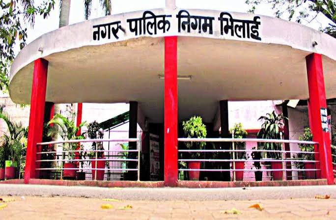 गायों की मौत के जिम्मेदार आयोजक ने निगम अधिकारियो से कहा- तुम्हे जो करना है कर लो...,इधर निगम ने आयोजक और कैटरर्स के खिलाफ दर्ज कराया एफआईआर
